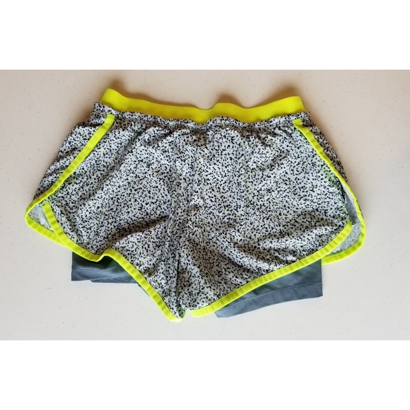 NIKE 2 in 1 Running Shorts - Picture 3 of 5